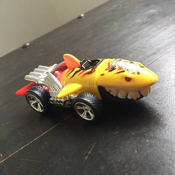 Shark Car Toy - Picture 5 of 6